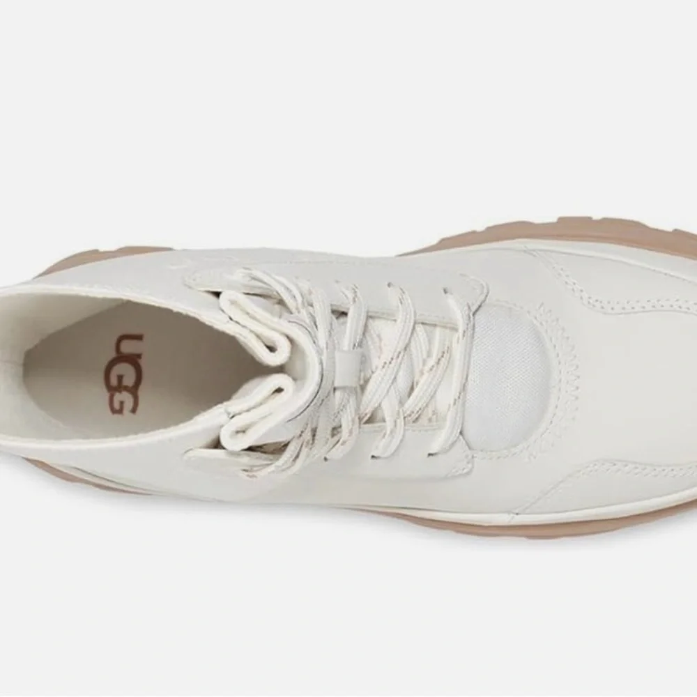 UGG® Women's ~ The Lug Boot Sneakers ~ canvas - Picture 5 of 6